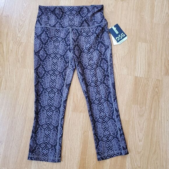 DSG Performance High Rise Capris XS - Picture 3 of 12